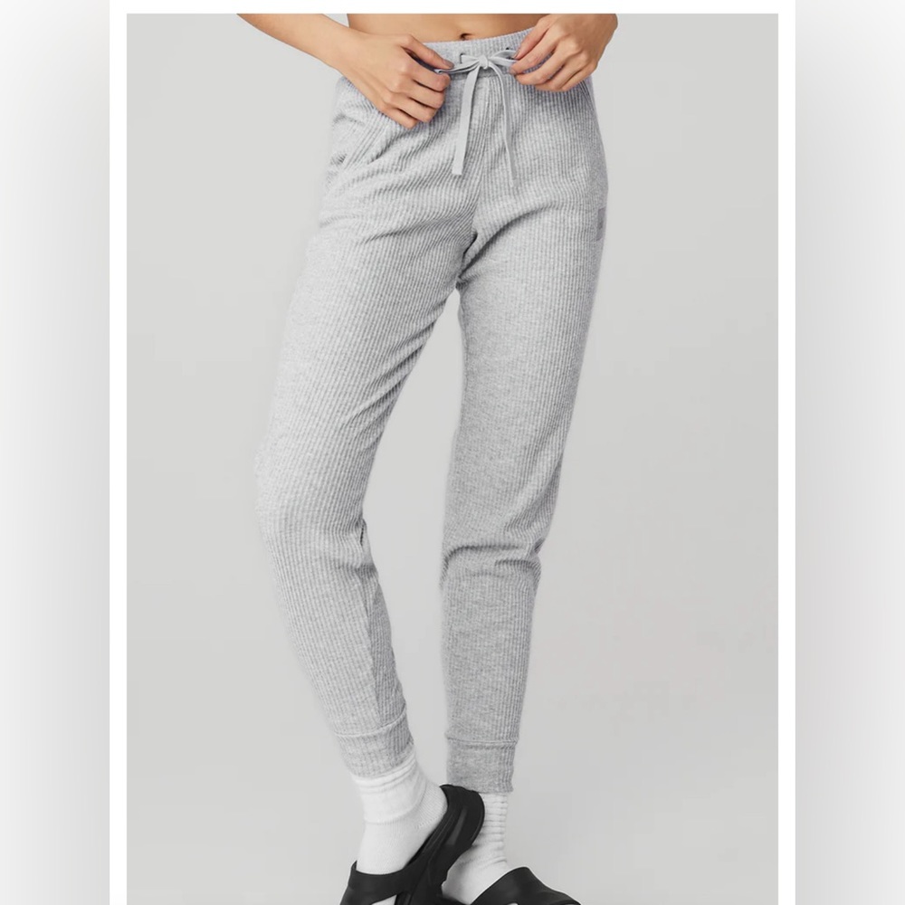 Grey Muse Alo Sweatpants NWT